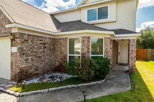 16823 Blackberry Lily Ln, Conroe, TX 77385 - Photo 2