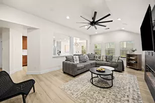 2710 Gaelic Green St, Houston, TX 77045 - Photo 8