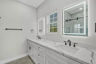 1409 N Ave S, Freeport, TX 77541 - Photo 28