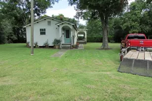 363 W Santa Fe St, Conroe, TX 77301 - Photo 1