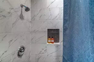 9816 Masterson St, Houston, TX 77029 - Photo 20