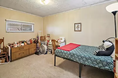 204 Chandler Drive, Baytown, TX 77521 - Photo 12