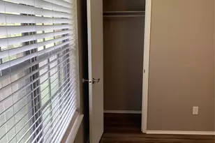 1601 Meadowview Dr, Port Lavaca, TX 77979 - Photo 8