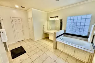 7608 Janak Dr, Houston, TX 77055 - Photo 14