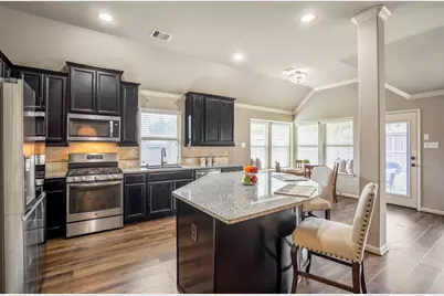 8914 Hummingbird Glen Court, Tomball, TX 77375 - Photo 10