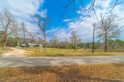 840 Horace Bonds Road, Livingston, TX 77351 - Photo 32