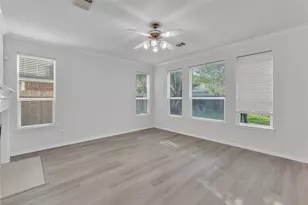 5523 Santa Chase Ln, Sugar Land, TX 77479 - Photo 4