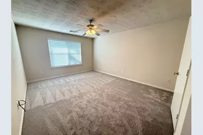 5005 Deerpath Drive, Conroe, TX 77303 - Photo 10