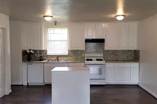 5103 Willow Glen Dr, Houston, TX 77033 - Photo 12