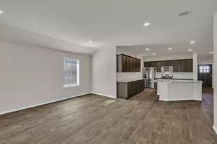 6212 Hendricks Hbr Dr, Conroe, TX 77304 - Photo 10