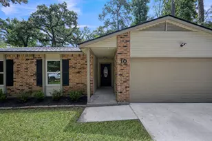 10 Basal Briar Ct, The Woodlands, TX 77381 - Photo 2
