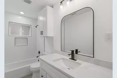 8806 Twisting Vine Lane, Houston, TX 77040 - Photo 18