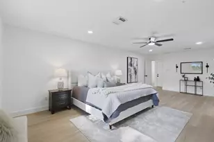 8806 Twisting Vine Ln, Houston, TX 77040 - Photo 12