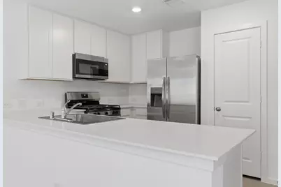 1530 Golden Iris, Crosby, TX 77532 - Photo 4