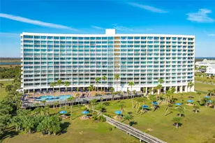 1401 E Beach Dr, Galveston, TX 77550 - Photo 14