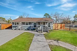 6911 Sherwood Dr, Houston, TX 77021 - Photo 2