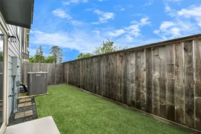 11012 Mikula Drive, Houston, TX 77043 - Photo 6