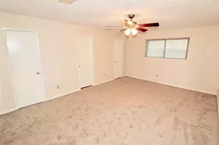 3146 Wagon Trail Dr, Sugar Land, TX 77479 - Photo 6