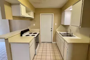 1510 N Avenue Q, Freeport, TX 77541 - Photo 4