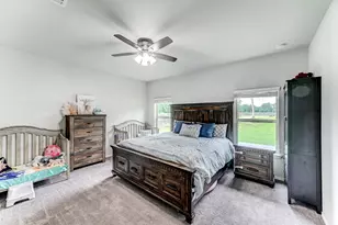 9850 Hunter Spgs Dr, Conroe, TX 77306 - Photo 20