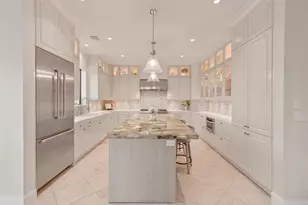 2221 Welch St, Houston, TX 77019 - Photo 6