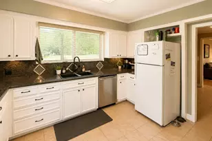 2912 Avenue K, Bay City, TX 77414 - Photo 8