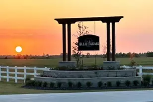 1120 Allie Ln, Dayton, TX 77535 - Photo 1