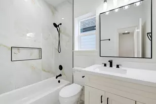 9119 Henrietta St, Houston, TX 77088 - Photo 24