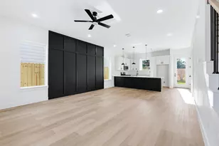 9119 Henrietta St, Houston, TX 77088 - Photo 4