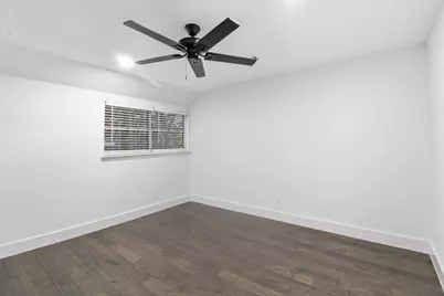 2823 W Pebble Beach Drive, Missouri City, TX 77459 - Photo 24