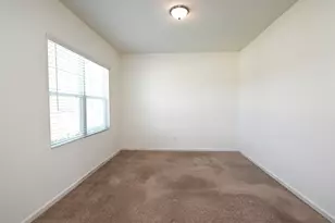 1013 Banyon Tree Ln, Brookshire, TX 77423 - Photo 4