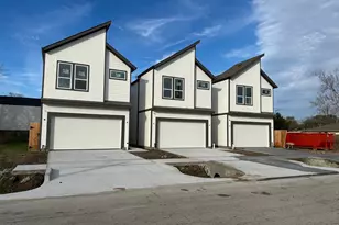 846 Lucky St, Houston, TX 77088 - Photo 6