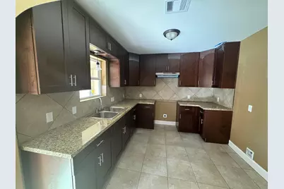 702 Majorca Drive #A, Houston, TX 77076 - Photo 4