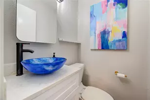 939 Wax Myrtle Ln, Houston, TX 77079 - Photo 10