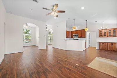 7214 Deep Forest Drive, Houston, TX 77088 - Photo 12