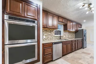 417 White Wing Lane, Houston, TX 77079 - Photo 8