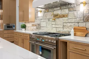 14106 Heatherfield Dr, Houston, TX 77079 - Photo 18