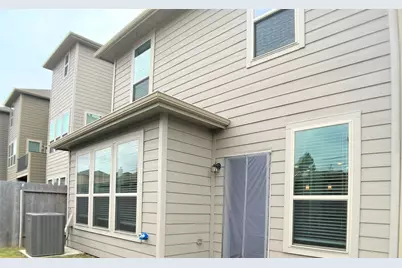 8656 Hollyoaks Creek Lane, Houston, TX 77063 - Photo 26
