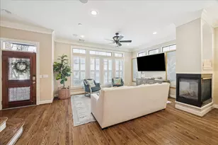 38 Riva Row, The Woodlands, TX 77380 - Photo 4