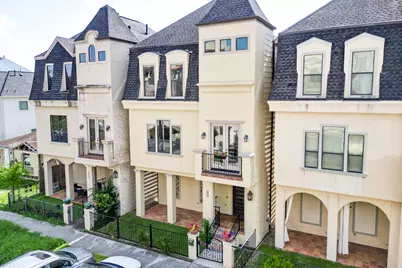 2308 Couch Street, Houston, TX 77008 - Photo 2