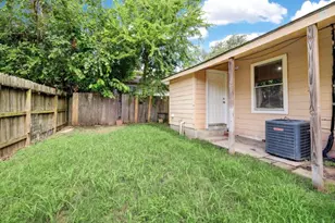 3303 Illinois St, Baytown, TX 77520 - Photo 12