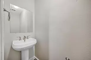 1342 Rutland St, Houston, TX 77008 - Photo 6