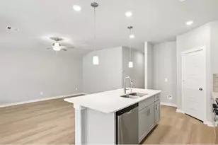 8307 Rio Spg Dr, Baytown, TX 77523 - Photo 2