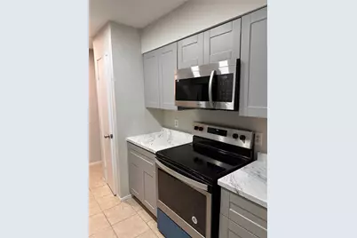 5665 Birchmont Drive #3, Houston, TX 77091 - Photo 2