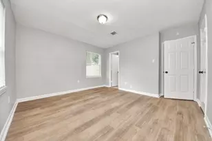 710 Canary Cir, Pasadena, TX 77502 - Photo 8