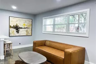 1405 Hyde Park, Houston, TX 77006 - Photo 1