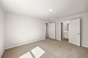 8108 Burnt Orchid Dr, Houston, TX 77016 - Photo 2