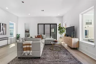 1030 W 24th St, Houston, TX 77008 - Photo 22