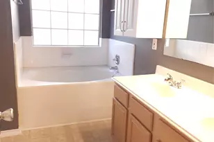 3827 Brook Garden Ln, Katy, TX 77449 - Photo 4