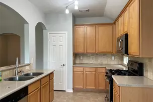 893 Bent Sail, League City, TX 77573 - Photo 6
